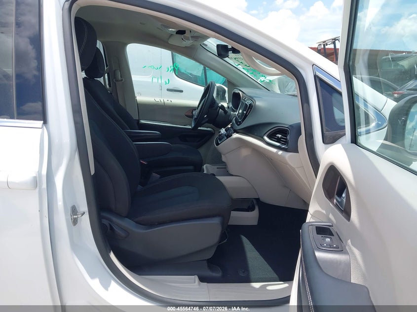 2023 Chrysler Voyager VIN 2C4RC1CG9PR601923 IAAI salvage auction — FRONT END, Enterprise Vehicles Clear Only (Illinois), sold $11,200 on 2026-07-21 (photo 5)