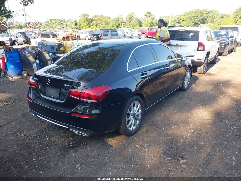 2019 Mercedes-benz A-klasse VIN WDD3G4EB5KW003119 IAAI salvage auction — LEFT SIDE, Salvage Title, sold $6,375 on 2026-07-28 (photo 4)