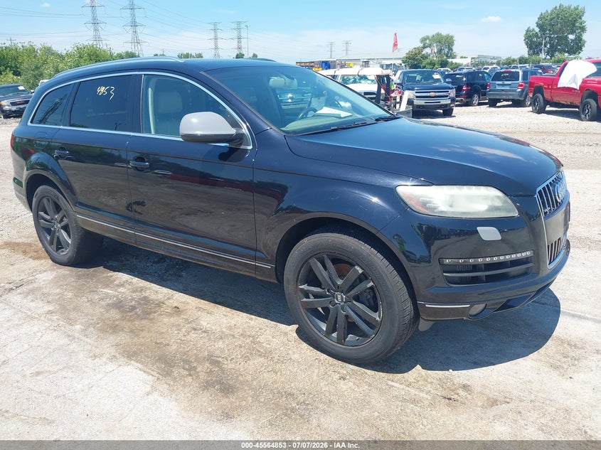 2013 Audi Q7 VIN WA1VMAFE2DD015028 IAAI salvage auction — NORMAL WEAR, Clear (Illinois), sold $700 on 2026-07-29 (photo 1)