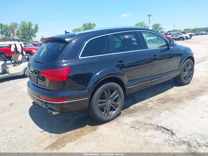 2013 Audi Q7 VIN WA1VMAFE2DD015028 IAAI salvage auction — NORMAL WEAR, Clear (Illinois), sold $700 on 2026-07-29 (photo 4)
