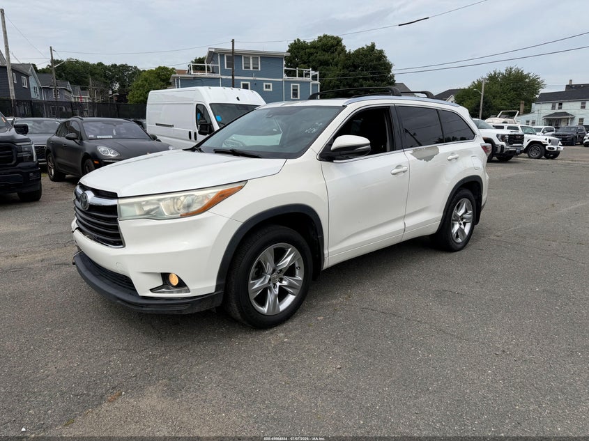 2015 Toyota Highlander VIN 5TDYKRFH2FS110262 IAAI salvage auction — FRONT END, Clear (New York), sold $8,950 on 2026-07-22 (photo 2)