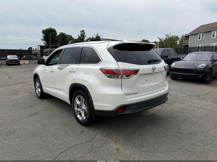 2015 Toyota Highlander VIN 5TDYKRFH2FS110262 IAAI salvage auction — FRONT END, Clear (New York), sold $8,950 on 2026-07-22 (photo 3)