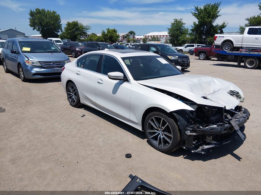 2020 BMW 3er VIN 3MW5R7J01L8B11621 — IAAI salvage auction photo