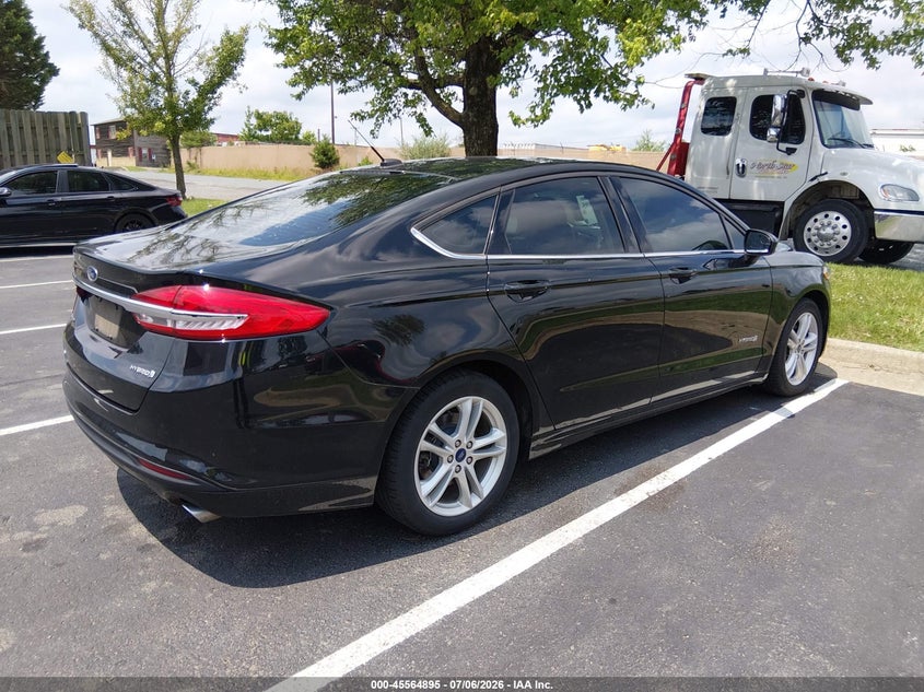 2018 Ford Fusion VIN 3FA6P0UU5JR126185 IAAI salvage auction — NORMAL WEAR, SF97 (Virginia), sold $11,050 on 2026-07-22 (photo 4)
