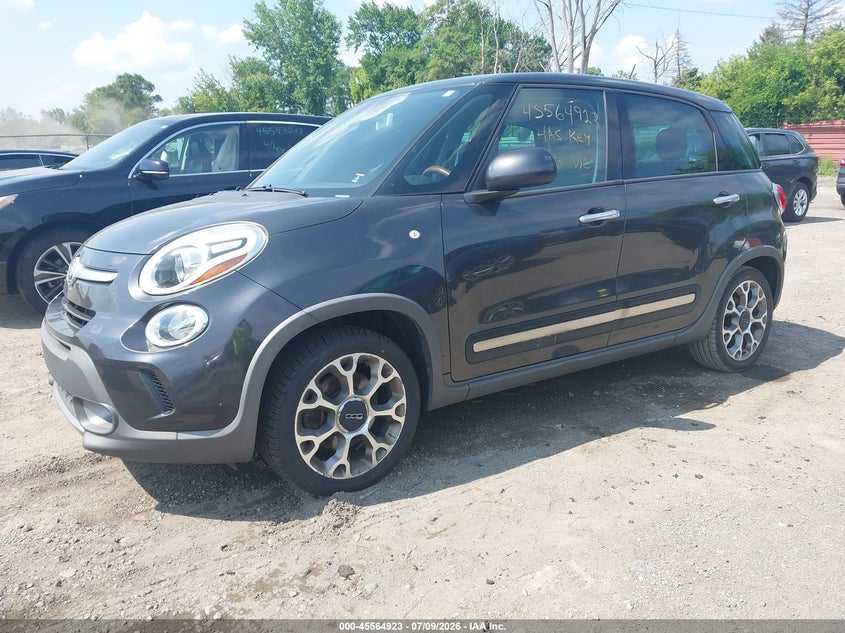 2014 Fiat 500l VIN ZFBCFADH1EZ022564 IAAI salvage auction — SIDE, Clear (Michigan), sold $750 on 2026-08-16 (photo 2)