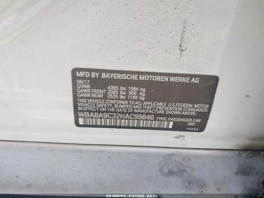 2017 BMW 3 series VIN WBA8A9C32HAC99846 IAAI salvage auction — NORMAL WEAR, Clear (Florida), sold $1,725 on 2026-07-30 (photo 9)