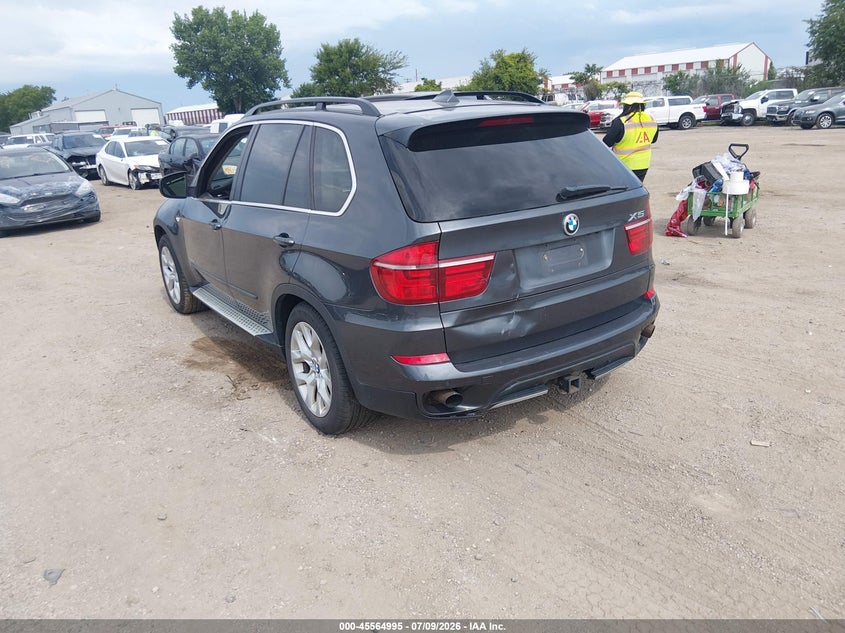 2013 BMW X5 VIN 5UXZV4C57D0E08266 IAAI salvage auction — NORMAL WEAR, Regular Certificate (Iowa), sold $475 on 2026-07-29 (photo 3)