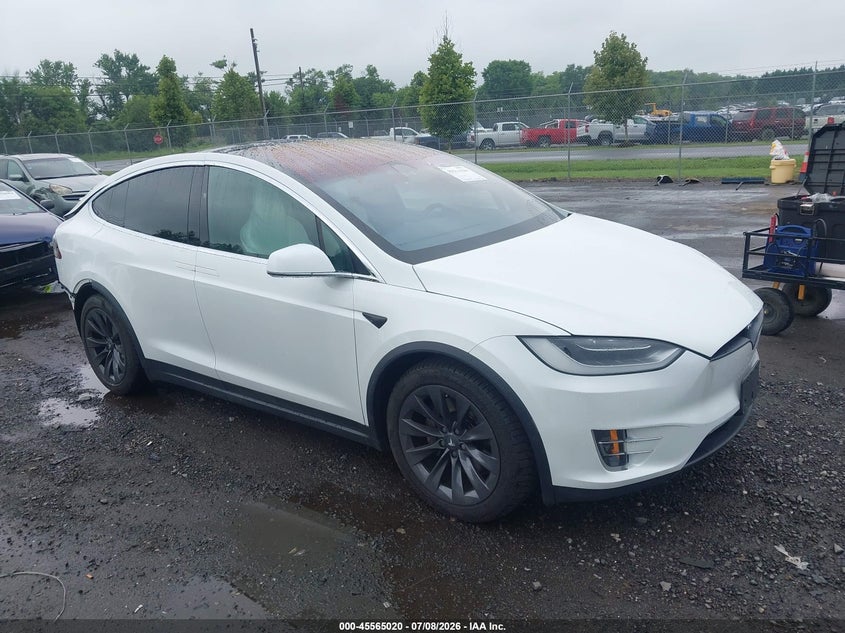 2017 Tesla Model x VIN 5YJXCDE25HF076494 IAAI salvage auction — REAR END, Salvage (Virginia), sold $6,900 on 2026-07-29 (photo 1)
