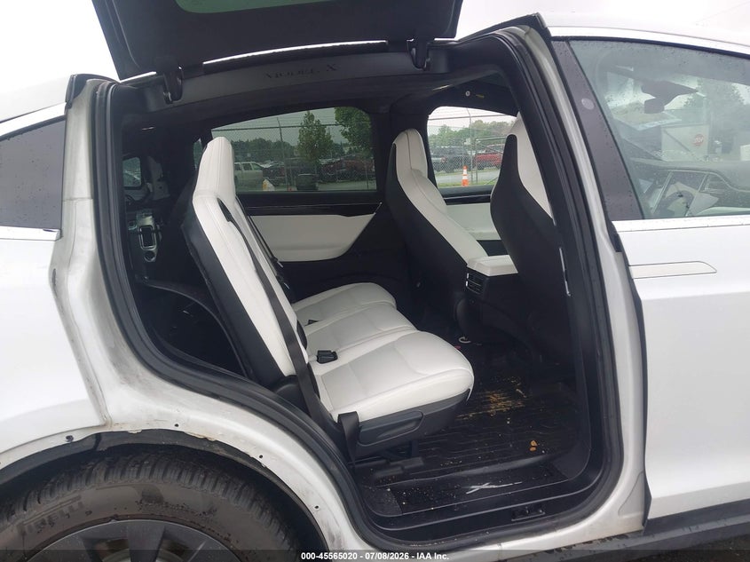 2017 Tesla Model x VIN 5YJXCDE25HF076494 IAAI salvage auction — REAR END, Salvage (Virginia), sold $6,900 on 2026-07-29 (photo 8)