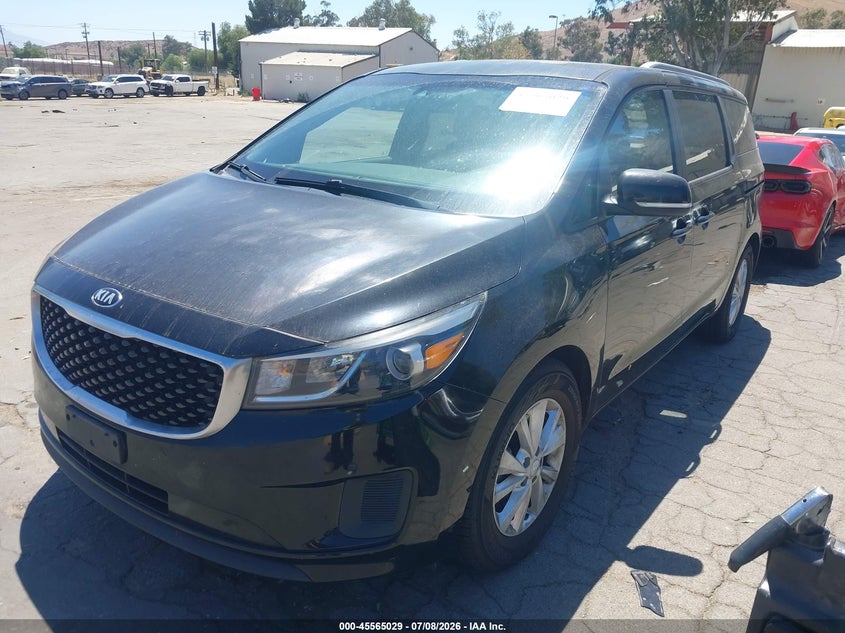 2017 Kia SEDONA VIN KNDMB5C14H6324929 IAAI salvage auction — NORMAL WEAR, Clear - Dealer Only (California), sold $900 on 2026-07-28 (photo 2)
