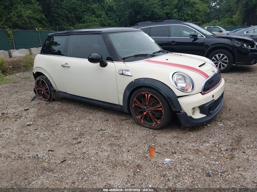 2013 Mini Hardtop VIN WMWSV3C55DT395989 — IAAI salvage auction photo