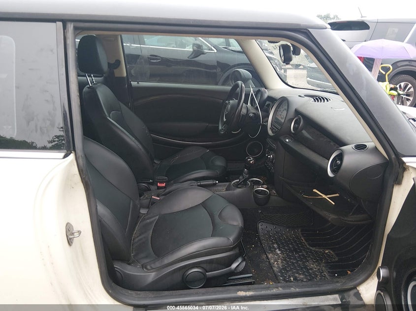 2013 Mini Hardtop VIN WMWSV3C55DT395989 IAAI salvage auction — NORMAL WEAR, Salvage Rebuilt (North Carolina), sold $275 on 2026-07-09 (photo 5)