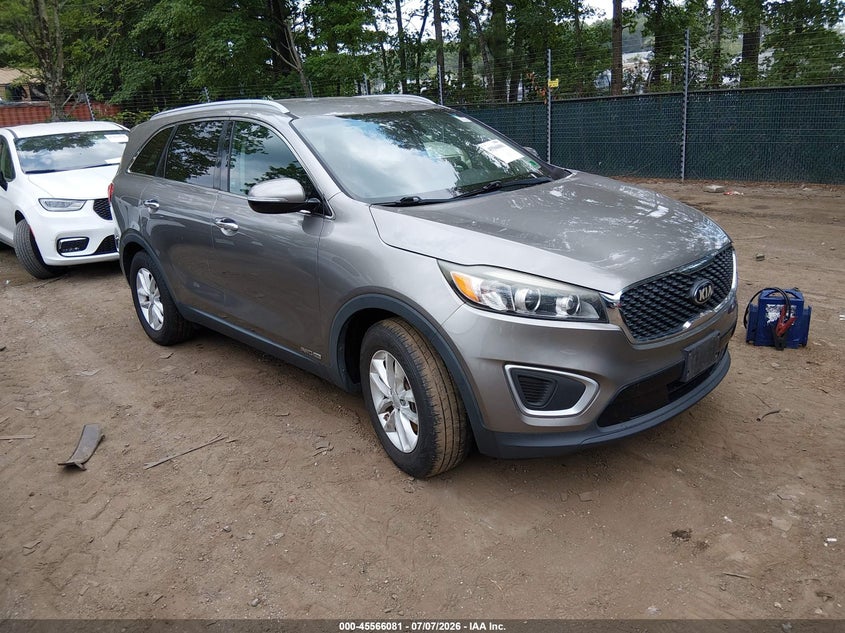 2017 Kia Sorento VIN 5XYPGDA52HG227384 IAAI salvage auction — ELECTRICAL, Clear (Virginia), sold $1,750 on 2026-07-11 (photo 1)