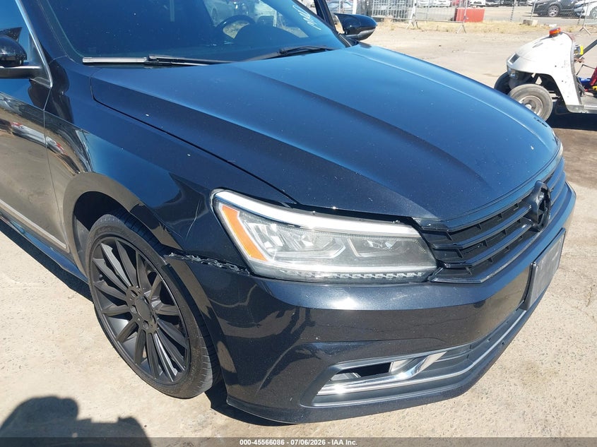 2017 Volkswagen Passat VIN 1VWBT7A34HC006036 IAAI salvage auction — NORMAL WEAR, Salvage Title, sold $1,000 on 2026-07-22 (photo 6)