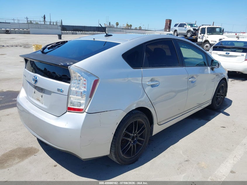 2010 Toyota Prius VIN JTDKN3DU4A0156827 IAAI salvage auction — NORMAL WEAR, Clear - Dealer Only (California), sold $1,550 on 2026-07-29 (photo 4)