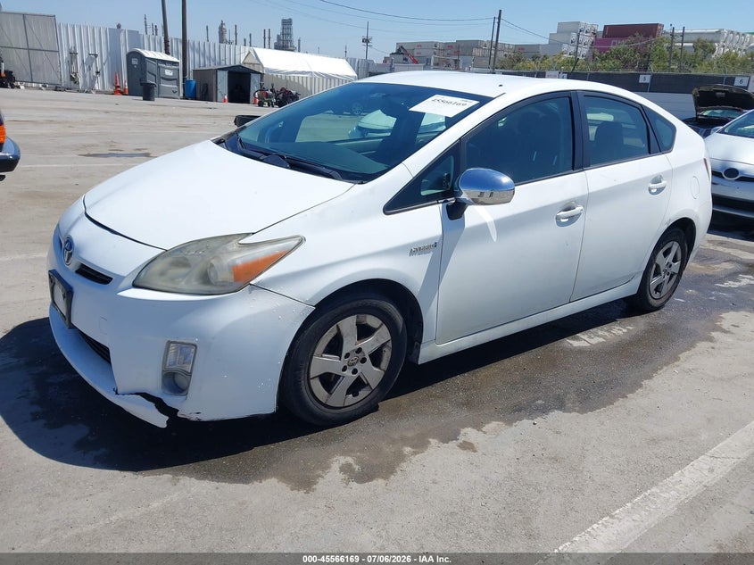 2010 Toyota Prius v VIN JTDKN3DU2A5178795 IAAI salvage auction — NORMAL WEAR, Salvage Title - Dealer (California), sold $300 on 2026-07-22 (photo 2)