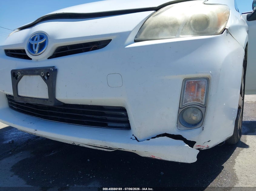 2010 Toyota Prius v VIN JTDKN3DU2A5178795 IAAI salvage auction — NORMAL WEAR, Salvage Title - Dealer (California), sold $300 on 2026-07-22 (photo 6)
