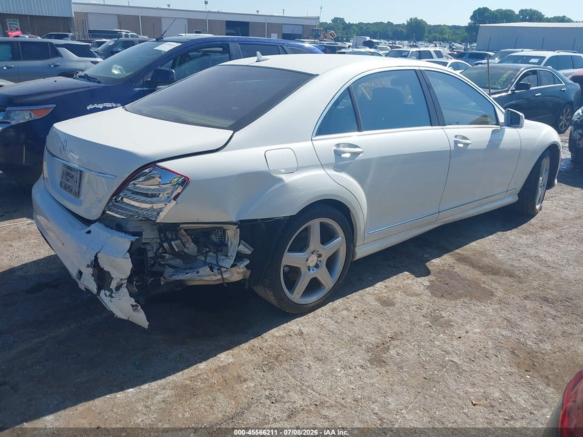 2011 Mercedes-benz S class VIN WDDNG7BB3BA396615 IAAI salvage auction — REAR END, Clear (Oklahoma), sold $25 on 2026-08-30 (photo 4)