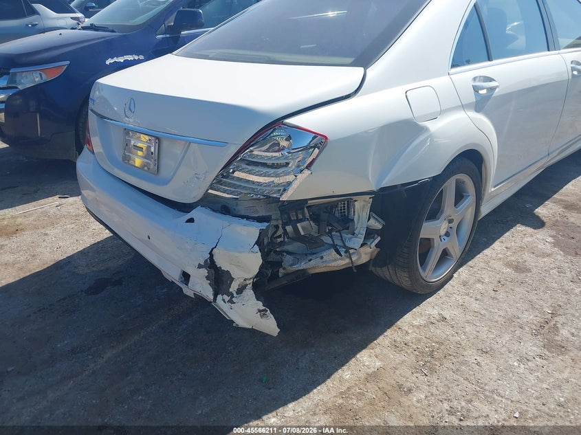 2011 Mercedes-benz S class VIN WDDNG7BB3BA396615 IAAI salvage auction — REAR END, Clear (Oklahoma), sold $25 on 2026-08-30 (photo 6)