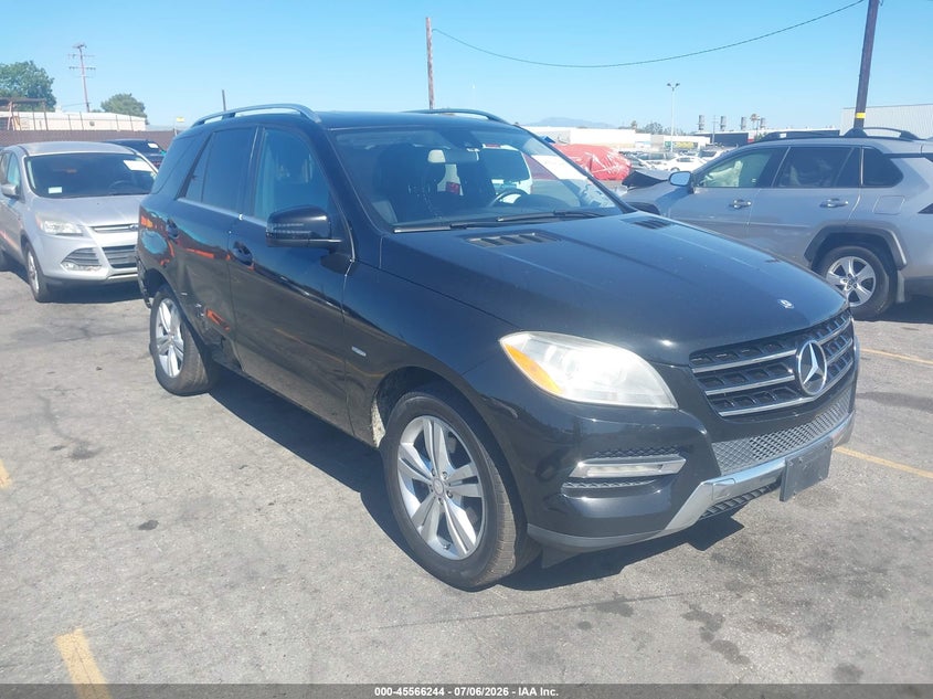 2012 Mercedes-benz M-klasse VIN 4JGDA5HB3CA001560 IAAI salvage auction — REAR END, Salvage Title, sold $2,150 on 2026-07-17 (photo 1)