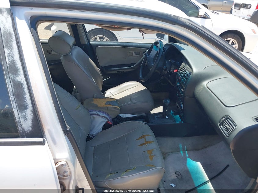1995 Infiniti G20 VIN JNKCP01D5ST527574 IAAI salvage auction — NORMAL WEAR, Clear-Dealer Only (Arizona), sold $100 on 2026-07-23 (photo 5)
