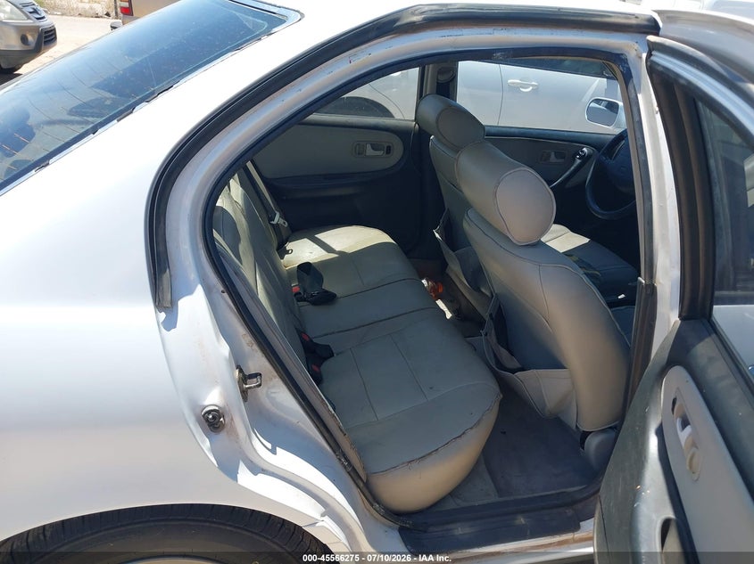 1995 Infiniti G20 VIN JNKCP01D5ST527574 IAAI salvage auction — NORMAL WEAR, Clear-Dealer Only (Arizona), sold $100 on 2026-07-23 (photo 8)