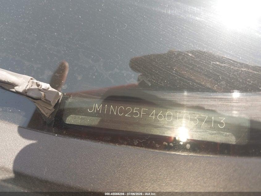 2006 Mazda Mx-5 VIN JM1NC25F460103713 IAAI salvage auction — RIGHT SIDE, Salvage (Arizona), sold $1,850 on 2026-07-28 (photo 9)