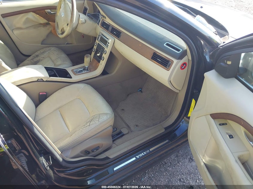 2008 Volvo S80 VIN YV1AS982381057981 IAAI salvage auction — FRONT END, Rebuildable (Florida), sold $375 on 2026-07-18 (photo 5)