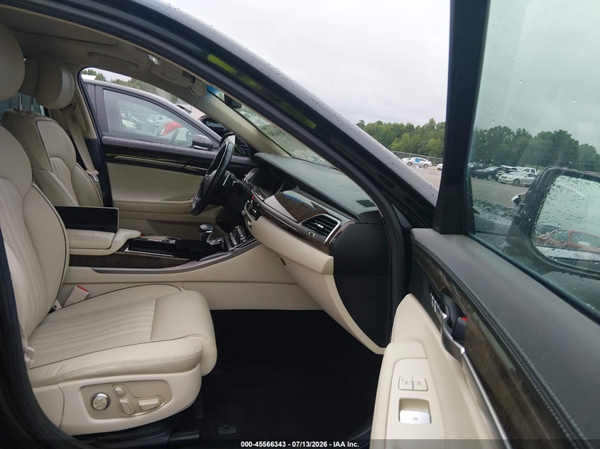2017 Genesis G90 VIN KMHG34JA8HU025930 IAAI salvage auction — SIDE, Salvage (North Carolina), sold $5,900 on 2026-07-23 (photo 5)