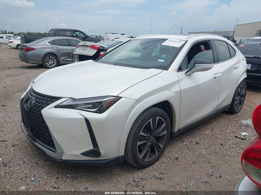 2022 Lexus Ux VIN JTHP3JBH3N2049816 IAAI salvage auction — REAR END, Wait Title, sold $9,600 on 2026-09-03 (photo 2)