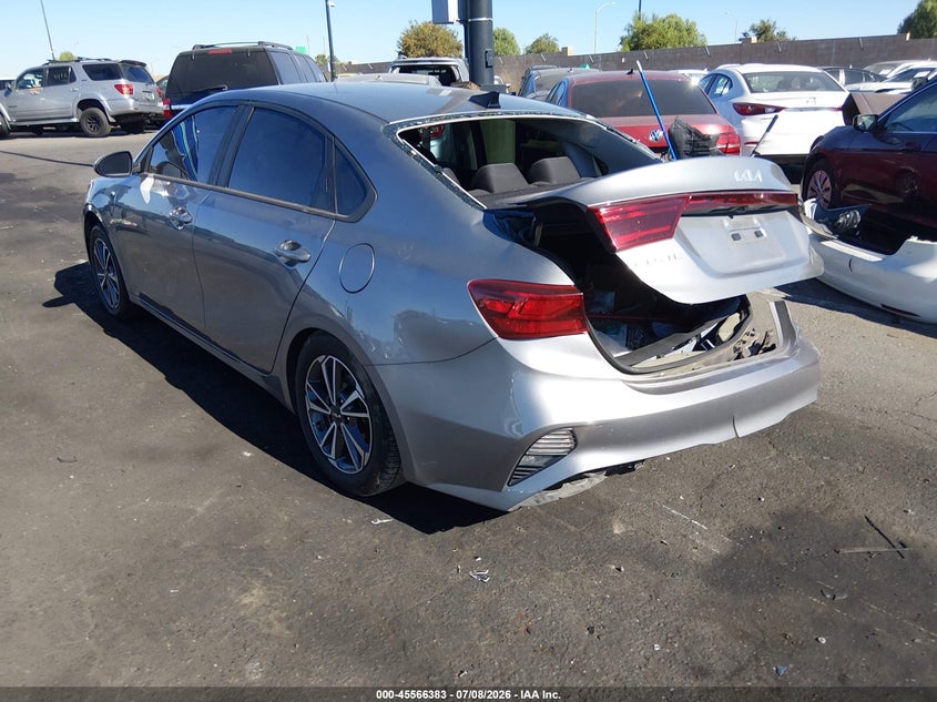 2022 Kia Forte VIN 3KPF24AD5NE468401 IAAI salvage auction — REAR END, Salvage Title, sold $2,650 on 2026-07-31 (photo 3)