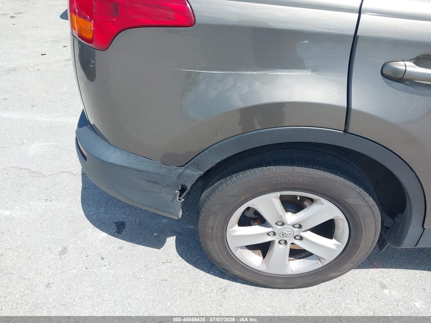 2013 Toyota Rav4 VIN JTMRFREV8D5002621 IAAI salvage auction — NORMAL WEAR, Regular Certificate (Iowa), sold $4,150 on 2026-07-14 (photo 6)