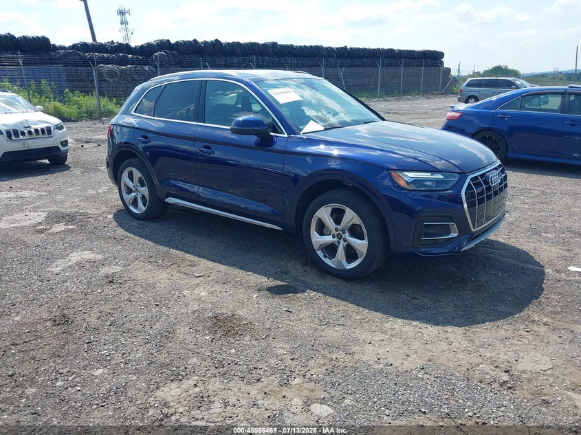 2021 Audi Q5 VIN WA1BAAFY2M2018500 IAAI salvage auction — ROOF, Salvage Title, sold $11,400 on 2026-08-02 (photo 1)