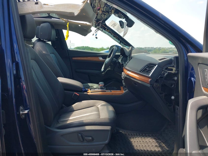 2021 Audi Q5 VIN WA1BAAFY2M2018500 IAAI salvage auction — ROOF, Salvage Title, sold $11,400 on 2026-08-02 (photo 5)