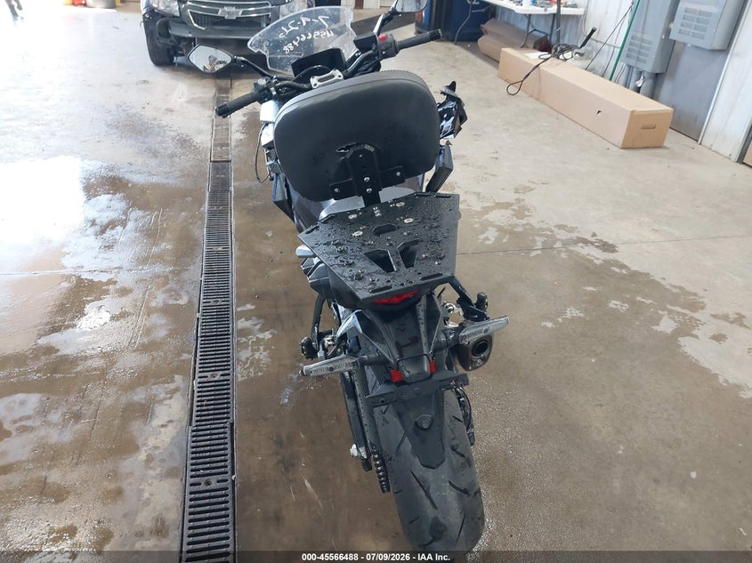 2022 Suzuki Gsx VIN JS1EK12B7N7100397 IAAI salvage auction — ROLLOVER, Salvage Title, sold $1,050 on 2026-07-30 (photo 6)