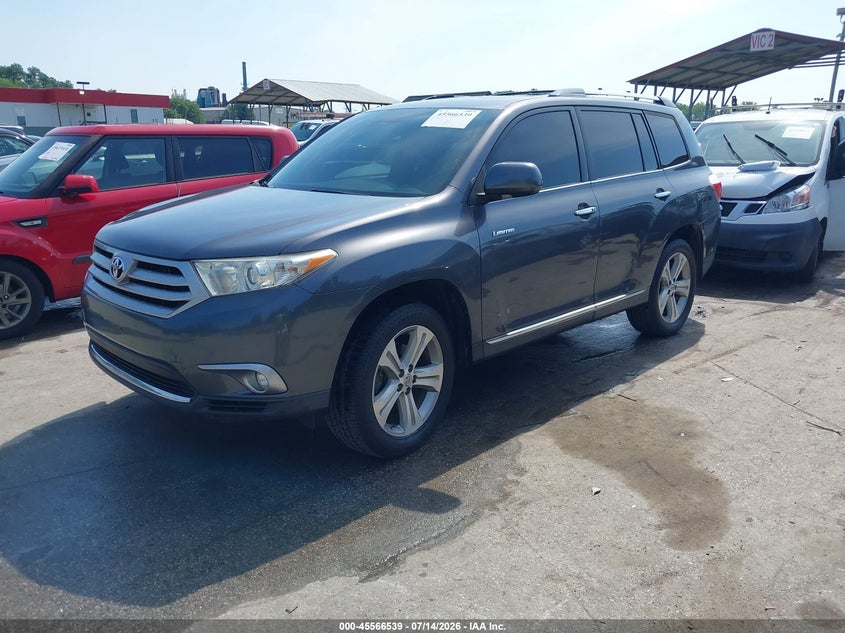 2013 Toyota Highlander VIN 5TDDK3EH5DS262238 IAAI salvage auction — NORMAL WEAR, Clear-Dealer Only (Kentucky), sold $5,900 on 2026-07-16 (photo 2)