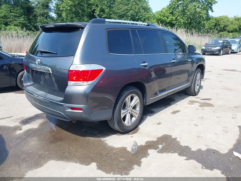 2013 Toyota Highlander VIN 5TDDK3EH5DS262238 IAAI salvage auction — NORMAL WEAR, Clear-Dealer Only (Kentucky), sold $5,900 on 2026-07-16 (photo 4)