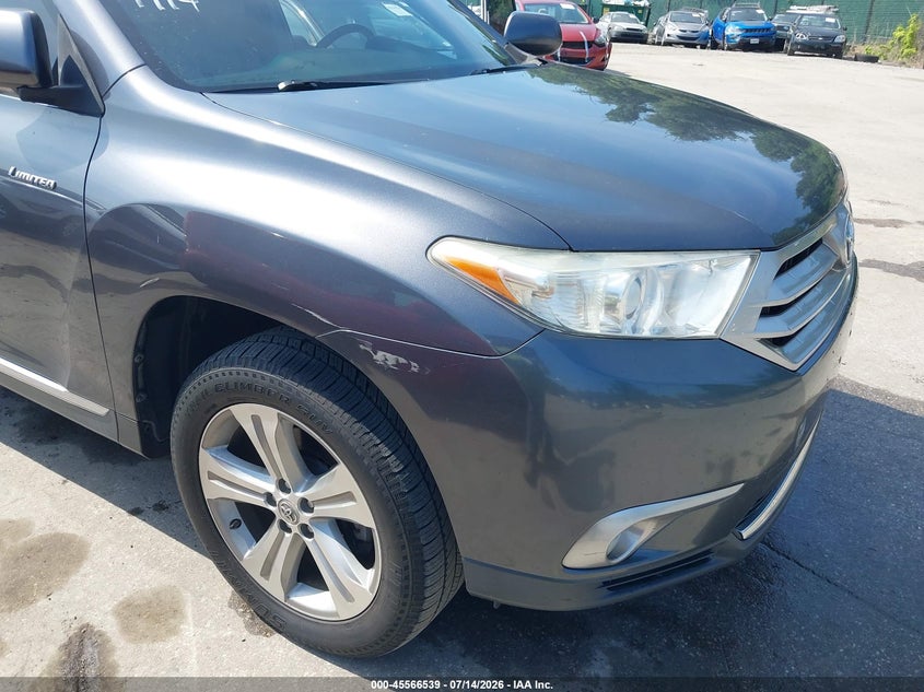 2013 Toyota Highlander VIN 5TDDK3EH5DS262238 IAAI salvage auction — NORMAL WEAR, Clear-Dealer Only (Kentucky), sold $5,900 on 2026-07-16 (photo 6)