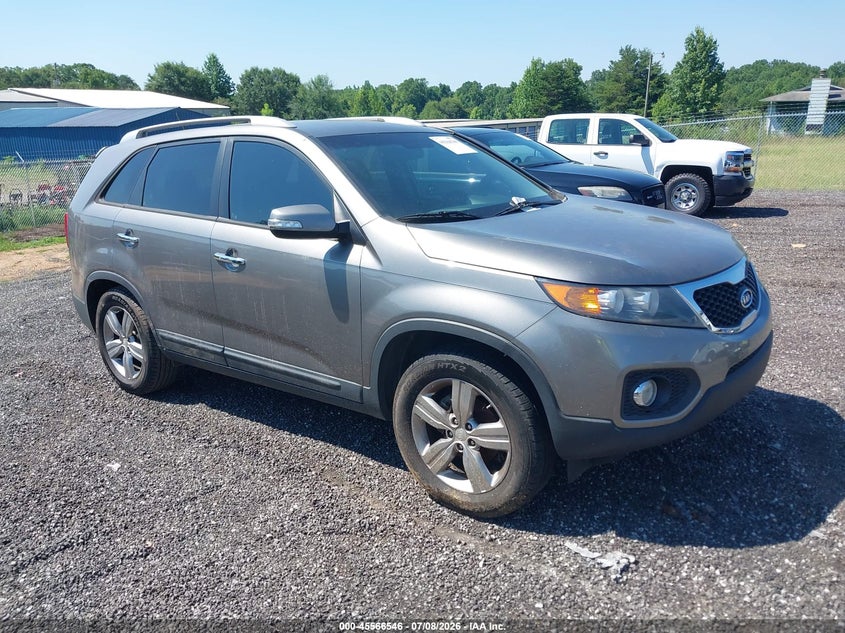 2013 Kia Sorento VIN 5XYKU3A6XDG385004 IAAI salvage auction — NORMAL WEAR, Clear (South Carolina), sold $800 on 2026-07-11 (photo 1)