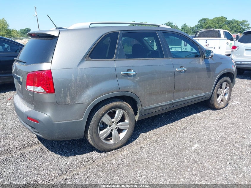 2013 Kia Sorento VIN 5XYKU3A6XDG385004 IAAI salvage auction — NORMAL WEAR, Clear (South Carolina), sold $800 on 2026-07-11 (photo 4)