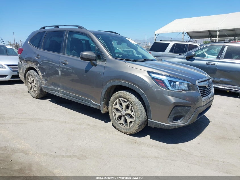 2020 Subaru Forester VIN JF2SKAJC2LH538093 IAAI salvage auction — REAR END, Salvage (California), sold $3,700 on 2026-07-29 (photo 1)