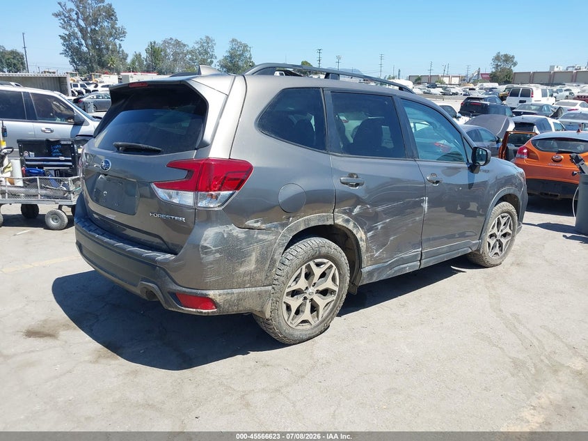 2020 Subaru Forester VIN JF2SKAJC2LH538093 IAAI salvage auction — REAR END, Salvage (California), sold $3,700 on 2026-07-29 (photo 4)