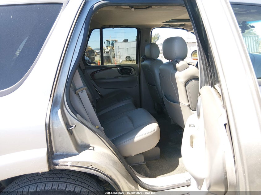 2002 Oldsmobile Bravada VIN 1GHDT13S122342473 IAAI salvage auction — NORMAL WEAR, Clear - Public Restricted (Oregon), sold $25 on 2026-07-13 (photo 8)