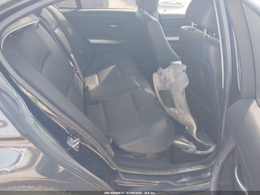 2010 BMW 3 series VIN WBAPH7G50ANM50198 IAAI salvage auction — FRONT & REAR, Original (Texas), sold $225 on 2026-07-29 (photo 8)
