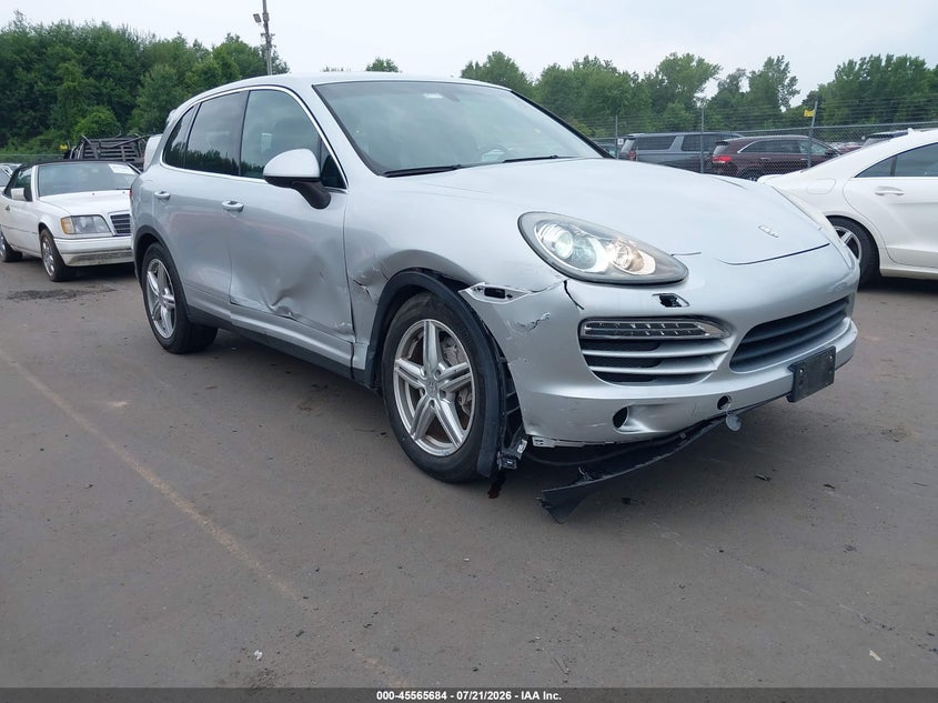 2012 Porsche Cayenne VIN WP1AA2A2XCLA01381 IAAI salvage auction — SIDE, Salvage (Connecticut), sold $1,650 on 2026-07-25 (photo 1)