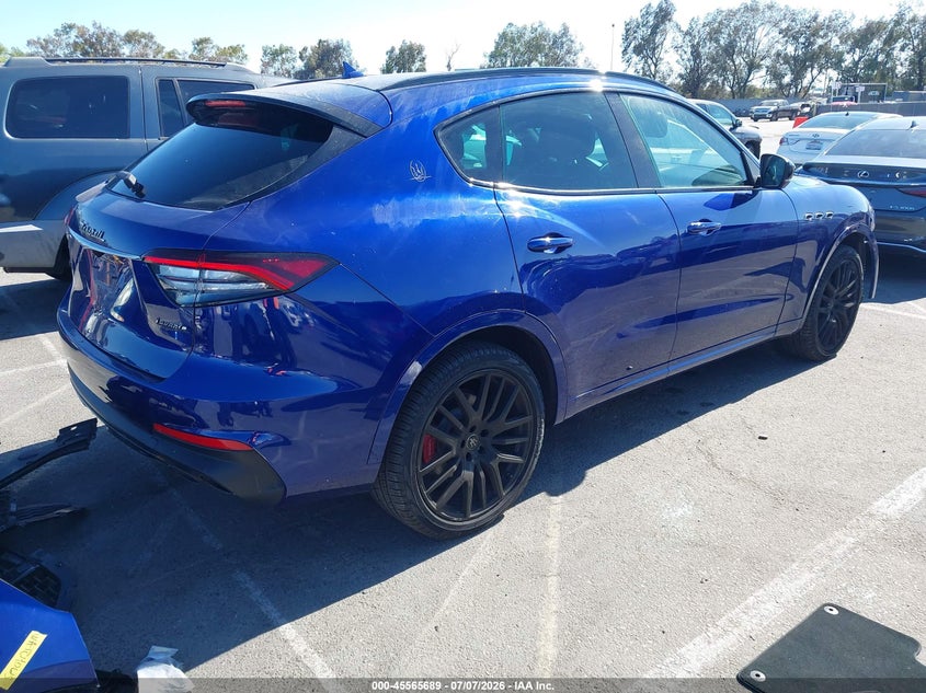 2021 Maserati Levante VIN ZN661XUA8MX357781 IAAI salvage auction — FRONT END, Salvage (California), sold $9,200 on 2026-08-09 (photo 4)
