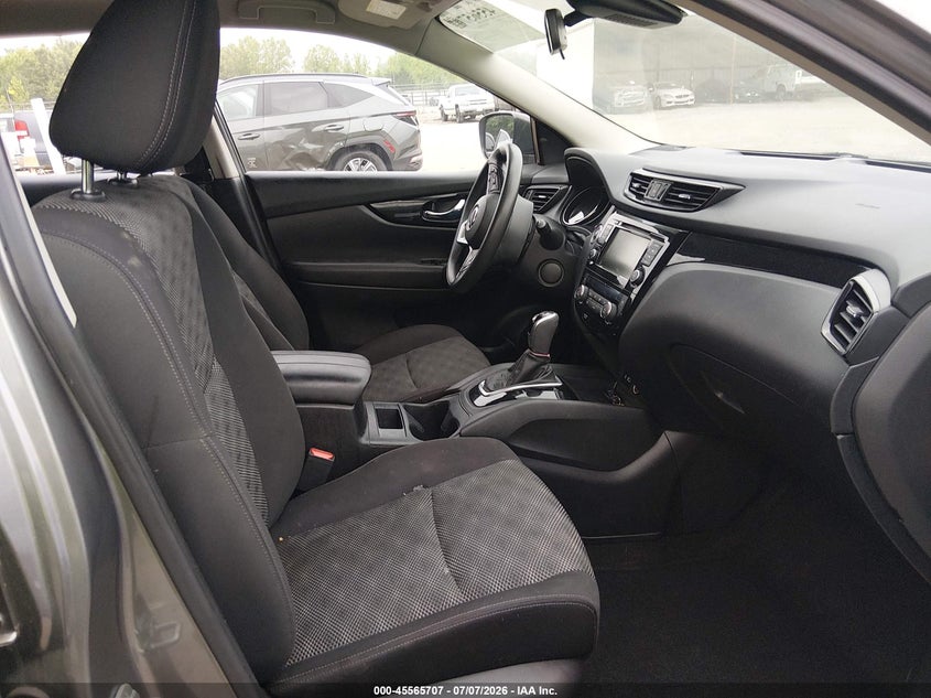 2019 Nissan Rogue VIN JN1BJ1CR3KW352868 IAAI salvage auction — FRONT & REAR, Salvage (Tennessee), sold $3,100 on 2026-07-19 (photo 5)