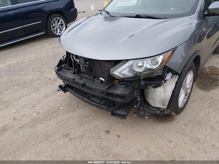 2019 Nissan Rogue VIN JN1BJ1CR3KW352868 IAAI salvage auction — FRONT & REAR, Salvage (Tennessee), sold $3,100 on 2026-07-19 (photo 6)