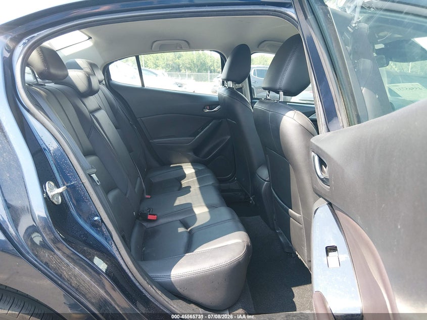 2018 Mazda 3 VIN 3MZBN1V39JM169139 IAAI salvage auction — SIDE, Salvage Title, sold $1,850 on 2026-07-23 (photo 8)