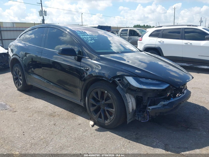 2022 Tesla Model x VIN 7SAXCDE52NF338772 IAAI salvage auction — FRONT END, Salvage (Texas), sold $17,975 on 2026-07-30 (photo 1)